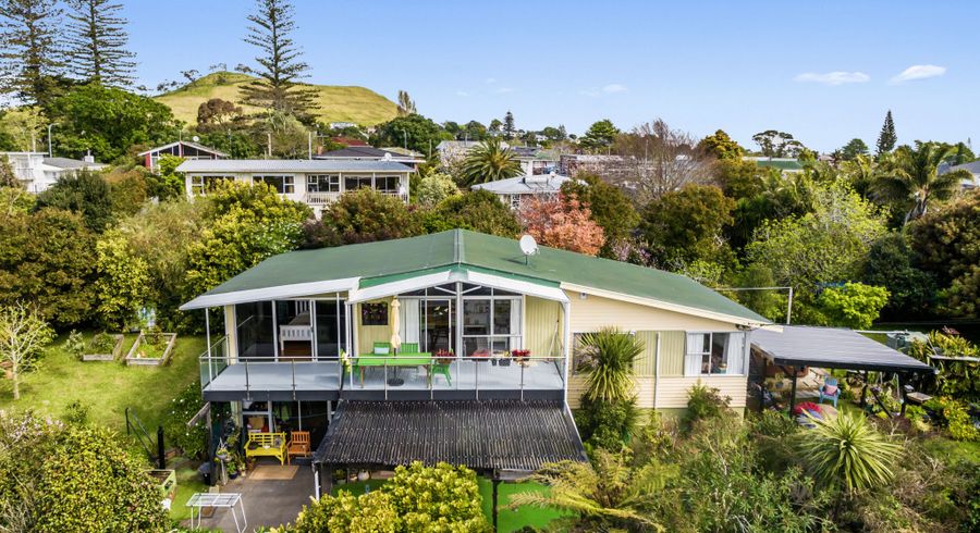  at 14 Shortt Avenue, Mangere Bridge, Auckland