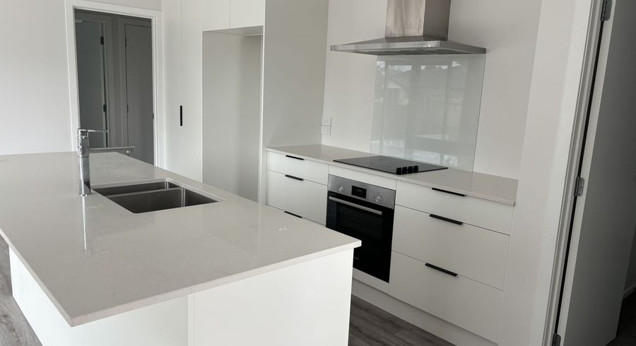  at 10A Kereru Place, Half Moon Bay, Manukau City, Auckland