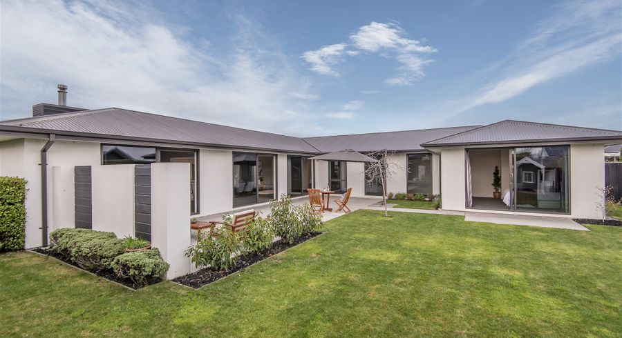  at 6 Watkins Place, Lincoln, Lincoln