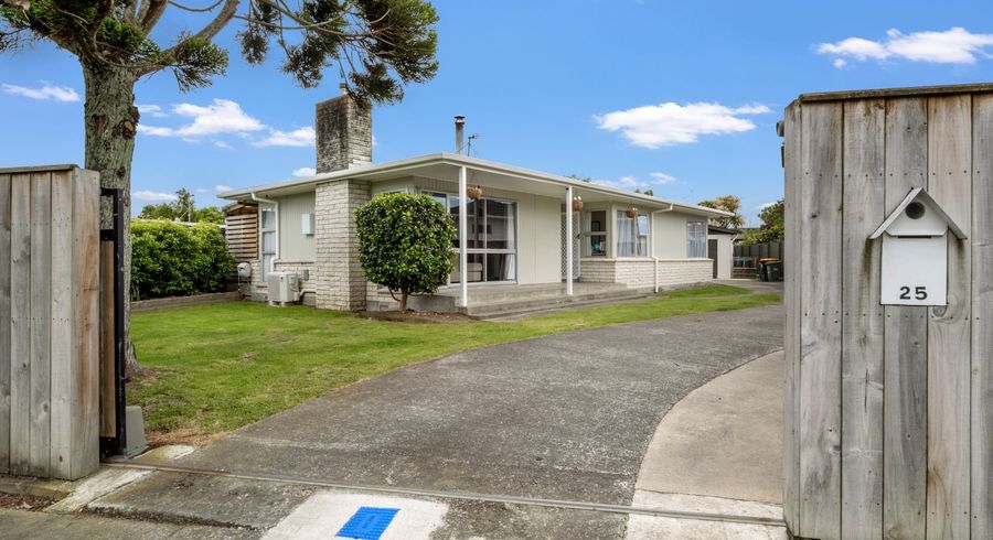  at 25 Pinedale Parade, Milson, Palmerston North, Manawatu / Whanganui