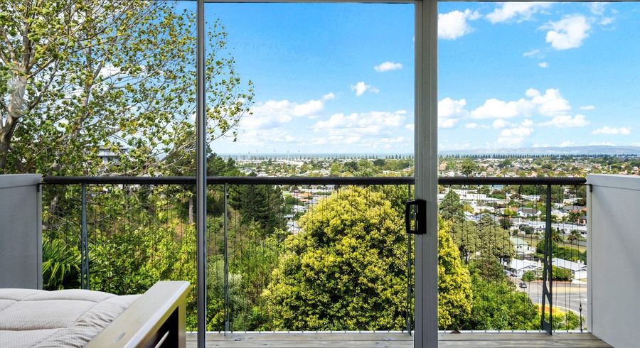  at 33 Simla Terrace, Hospital Hill, Napier, Hawke's Bay