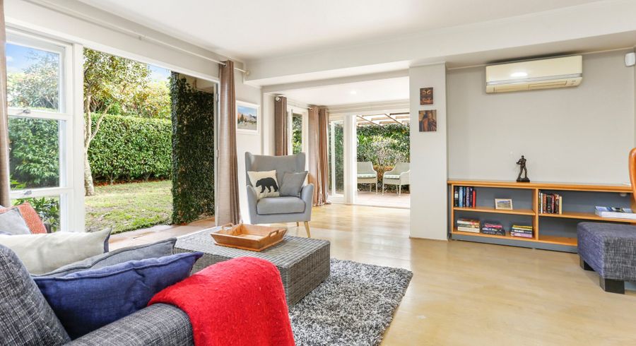  at 1/109 Grand Drive, Remuera, Auckland