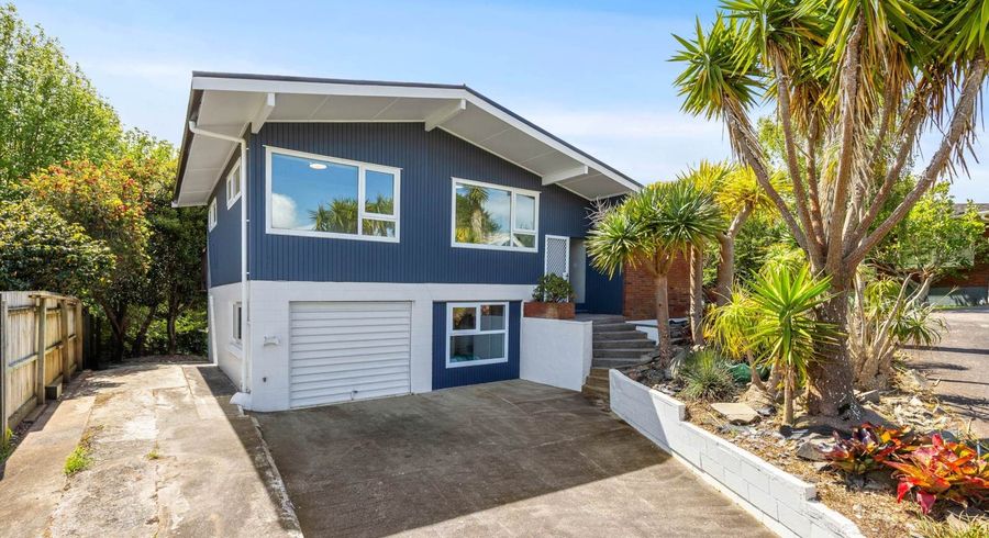  at 26 Pickwick Parade, Mellons Bay, Manukau City, Auckland