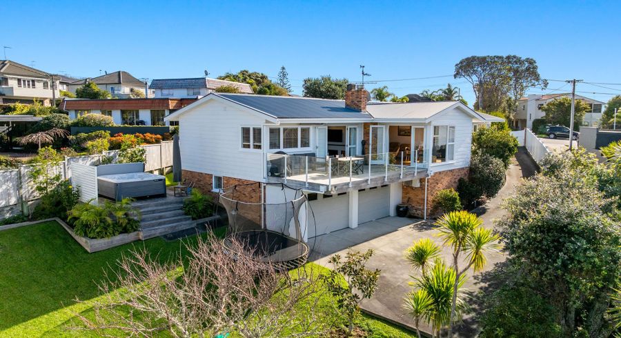  at 99 Aberdeen Road, Castor Bay, North Shore City, Auckland