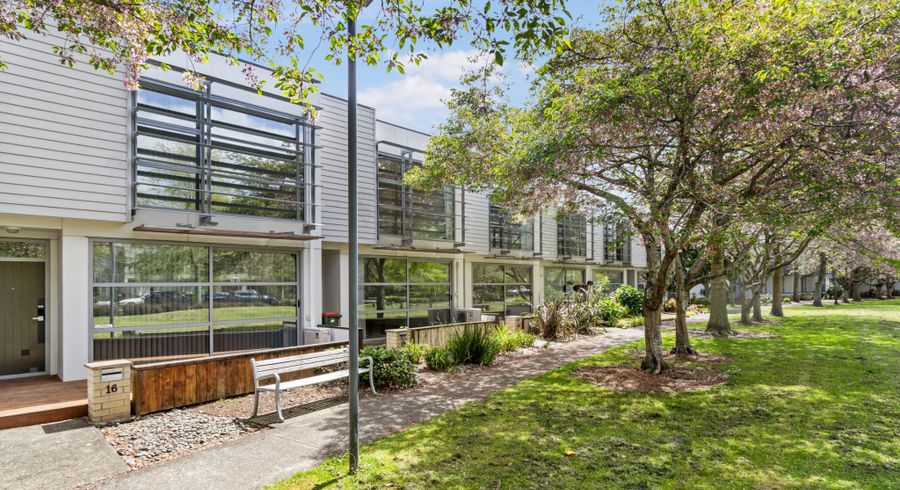  at 18 Kauri Drive, Takanini, Papakura, Auckland