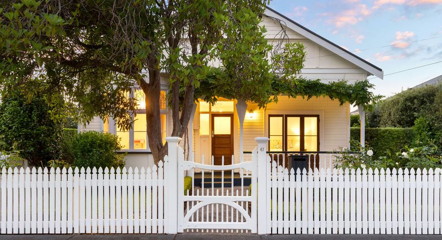  at 47 Pine Street, Mount Eden, Auckland