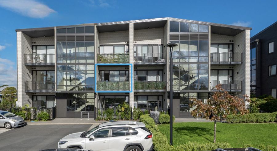  at 109/165 Lake Road, Northcote, North Shore City, Auckland