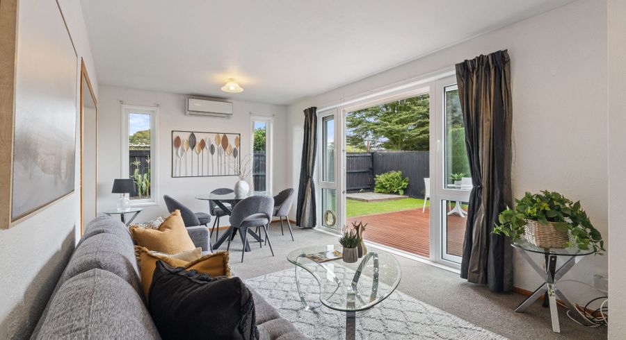  at 2/77 Denise Crescent, Hornby, Christchurch
