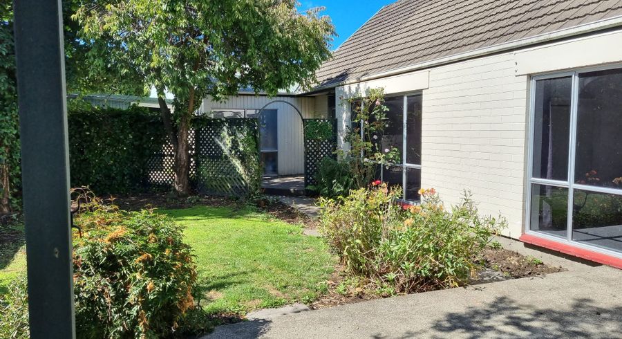  at 2/168 Yaldhurst Road, Sockburn, Christchurch City, Canterbury