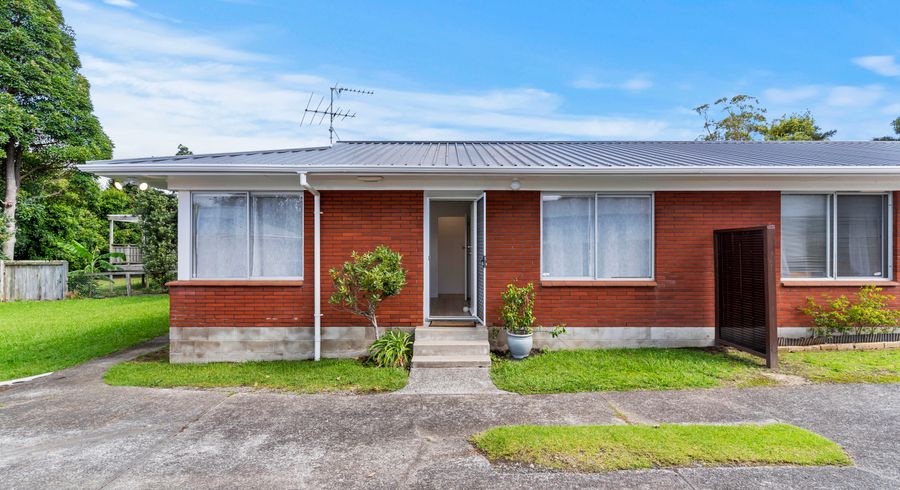  at 32B Howard Hunter Avenue, Saint Johns, Auckland