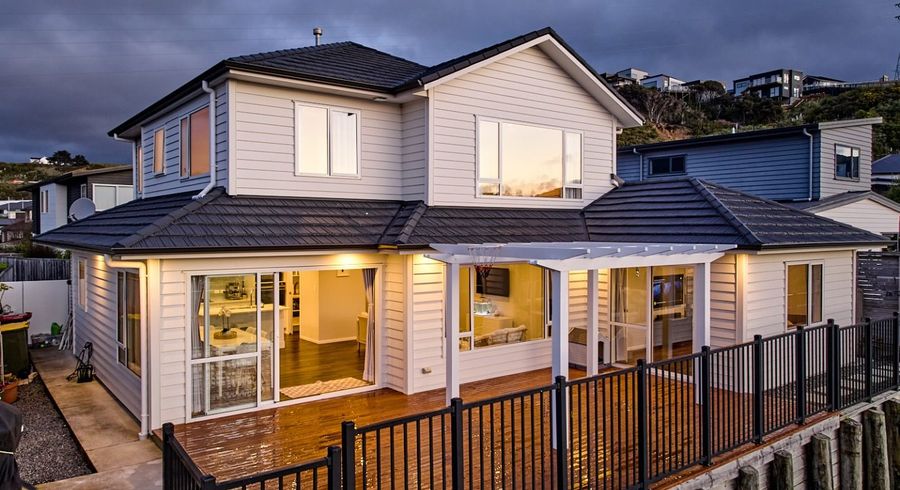  at 158 Navigation Drive, Whitby, Porirua