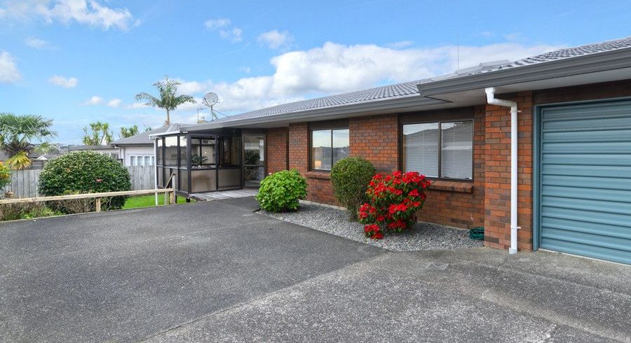  at 2/118 Astley Avenue, New Lynn, Waitakere City, Auckland