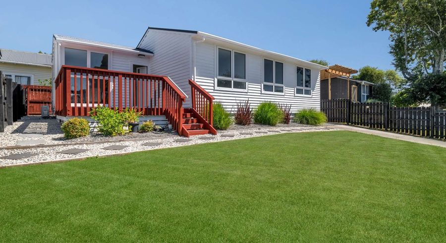  at 1C GLYNNBROOKE STreet, Te Atatu South, Te Atatu South