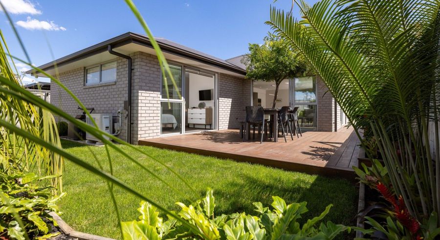  at 6 WARLOCK WAY, Tauranga