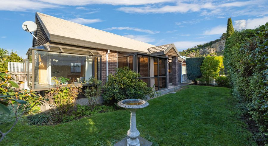  at 2/47A Main Road, Redcliffs, Christchurch