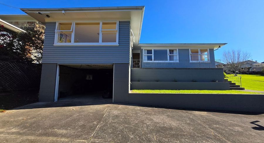  at 40 Seabreeze Road, Narrow Neck, North Shore City, Auckland