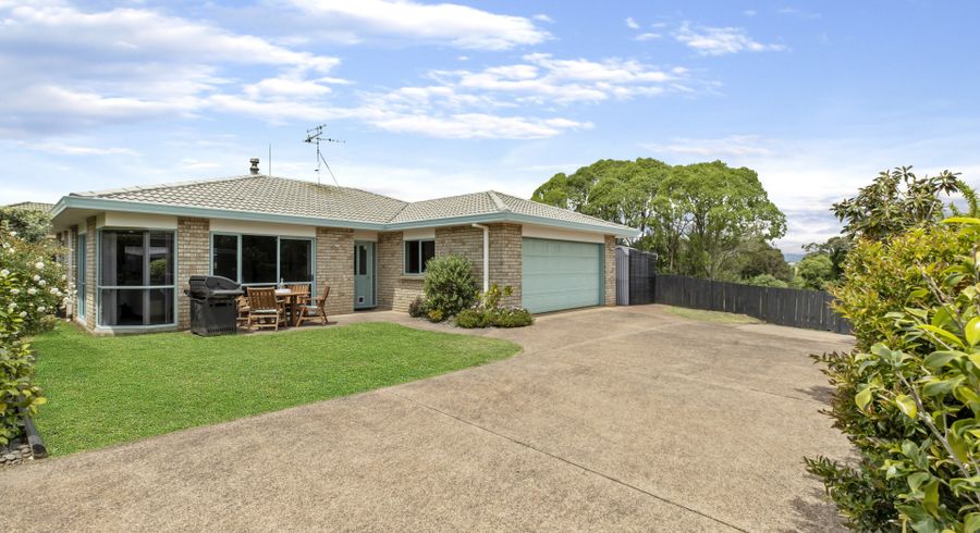  at 122 Dalton Drive, Papamoa Beach, Papamoa