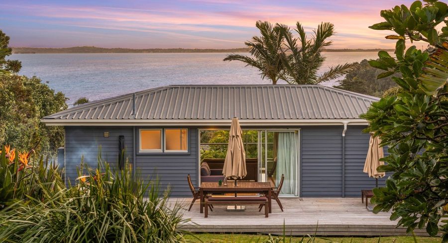  at 7 Tetley Road, Surfdale, Waiheke Island, Auckland