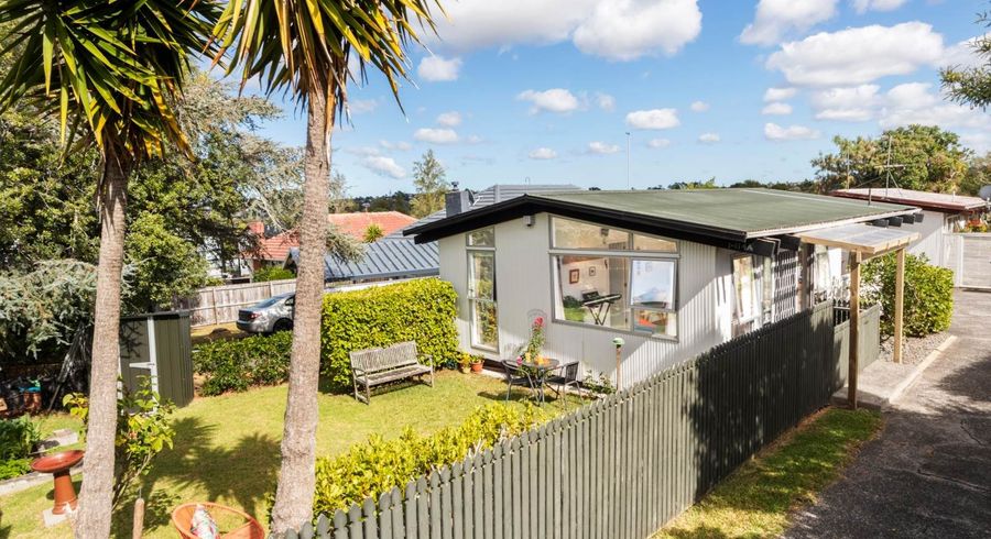  at 1/114A Kervil AVE, Te Atatu Peninsula, Waitakere