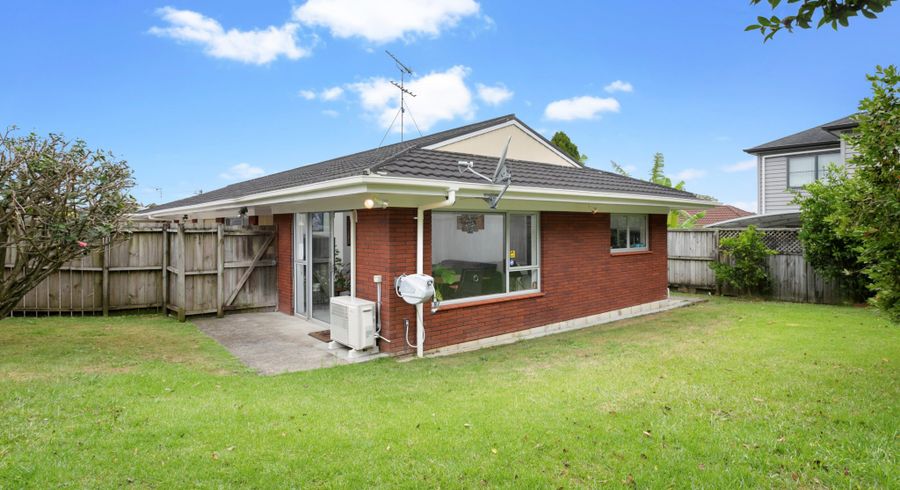  at 2/8 Stamford Park Road, Mount Roskill, Auckland City, Auckland