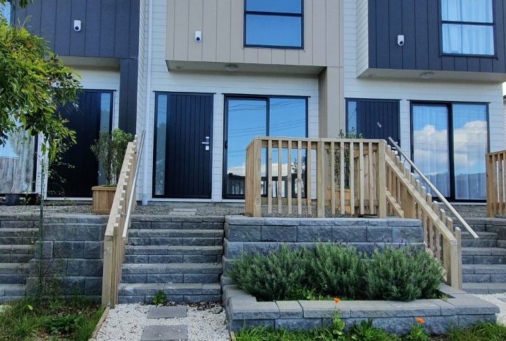  at 2/6 Hepburn road, Glendene, Waitakere City, Auckland