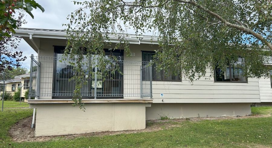  at 16 Keiller Place, Fitzherbert, Palmerston North, Manawatu / Whanganui