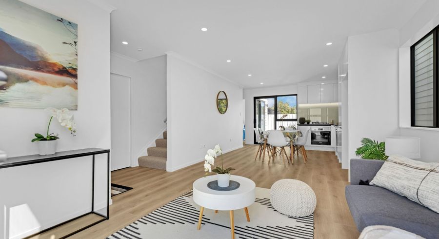  at 8 Gardiner Grove, Mangere East, Manukau City, Auckland