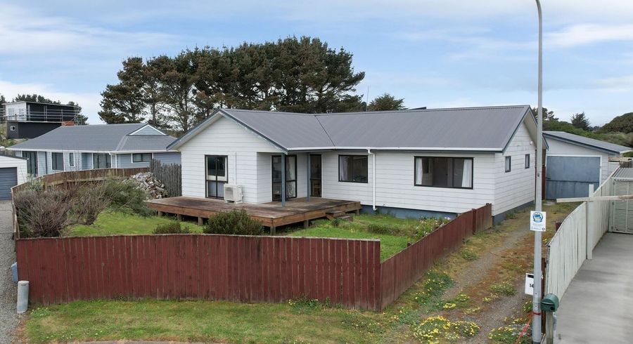  at 14 Matakane Street, Waitarere Beach, Horowhenua, Manawatu / Whanganui