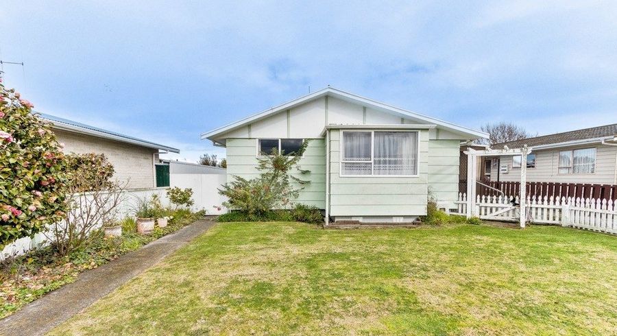  at 25 Exeter Crescent, Springvale, Whanganui