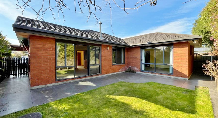  at 2/82 Middleton Road, Upper Riccarton, Christchurch