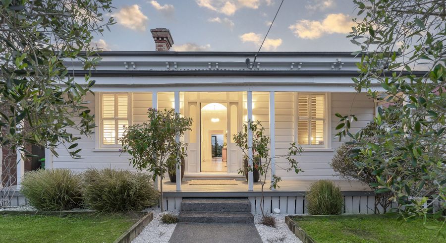  at 2 Kingsland Avenue, Kingsland, Auckland City, Auckland