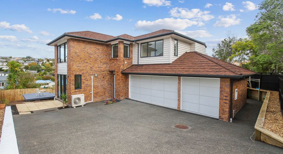  at 4 Korotaha Terrace, Rothesay Bay, Auckland