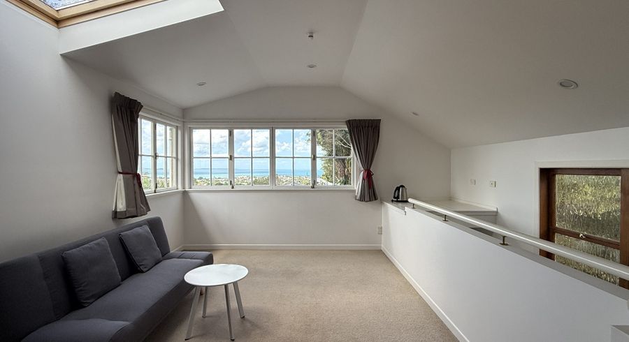  at 471 East Coast Rd - part of the main dwelling, Murrays Bay, North Shore City, Auckland