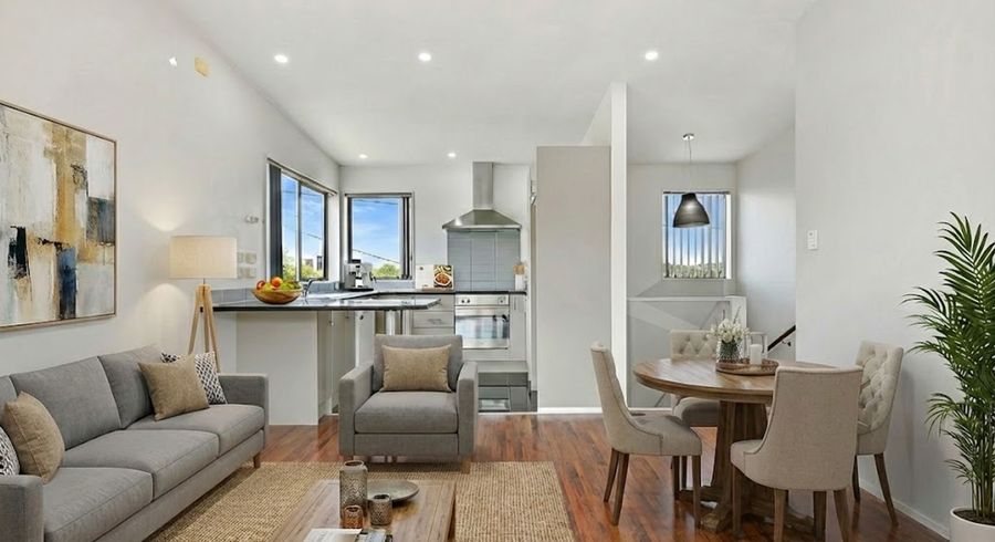  at 1/18 Forrest Hill Road, Forrest Hill, North Shore City, Auckland