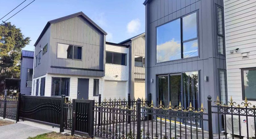  at 2b Mariri Road, Onehunga, Auckland City, Auckland