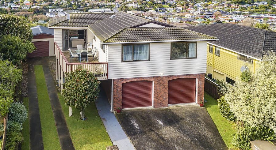  at 16 Turriff Crescent, Tawa, Wellington