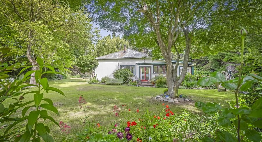  at 325 Curraghs Road, Christchurch