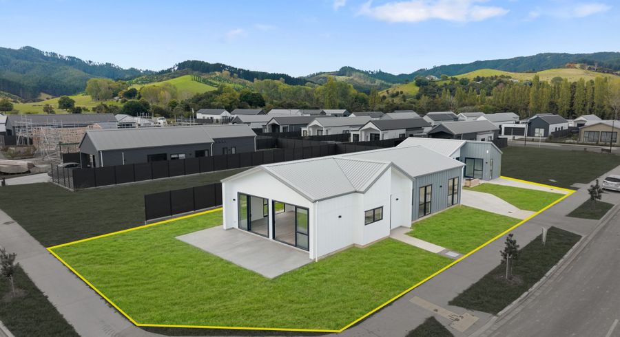  at 3 Mataikokako Loop, Kawakawa Bay, Manukau City, Auckland