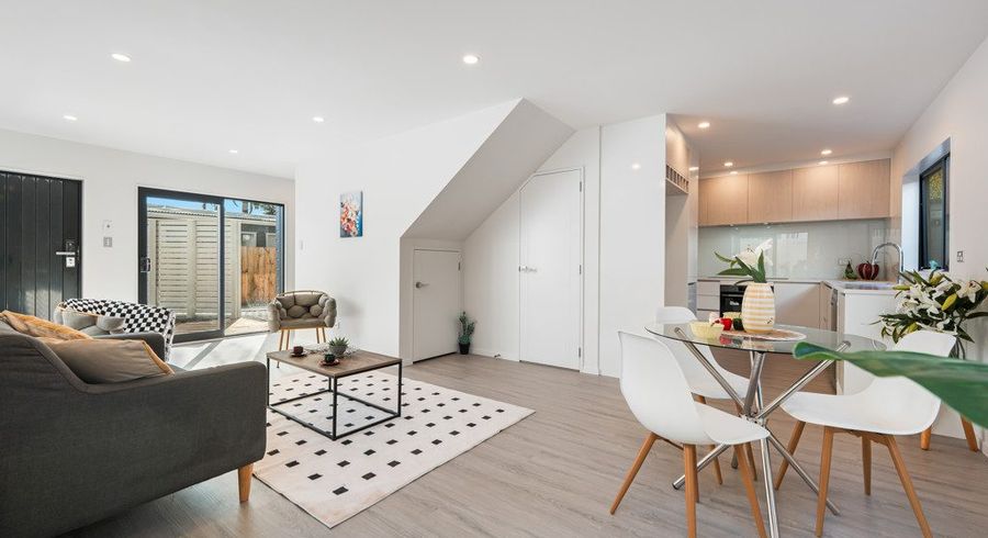  at 4/15 Renata Crescent, Te Atatu Peninsula, Waitakere City, Auckland