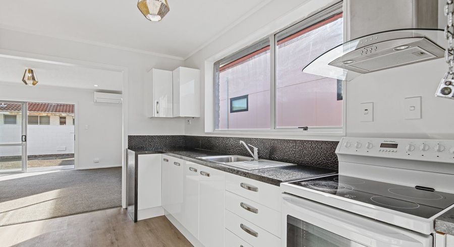  at 2/17 Frank Street, Papanui, Christchurch City, Canterbury