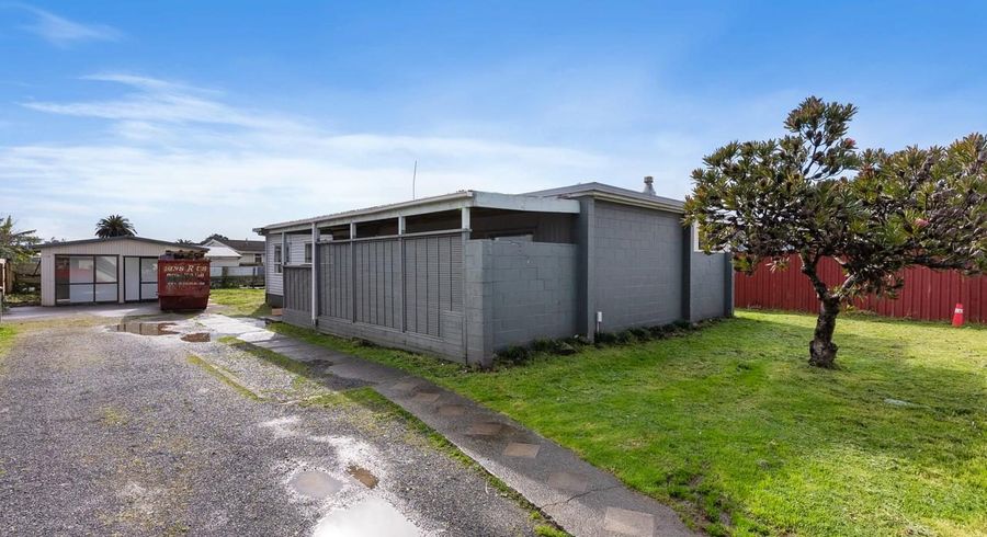  at 32 Idlewild Avenue, Mangere, Manukau City, Auckland