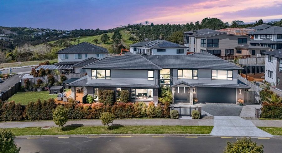  at 6 Perehia RD, Flat Bush, Auckland