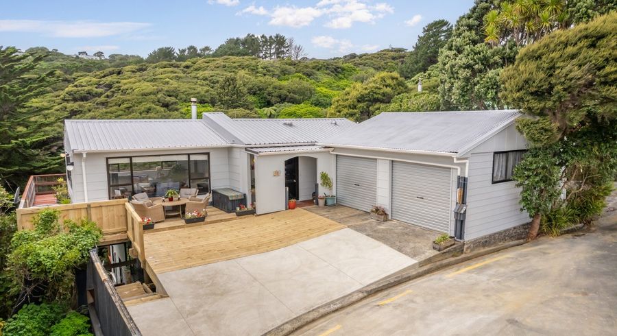  at 20 Roys Road, Plimmerton, Porirua, Wellington