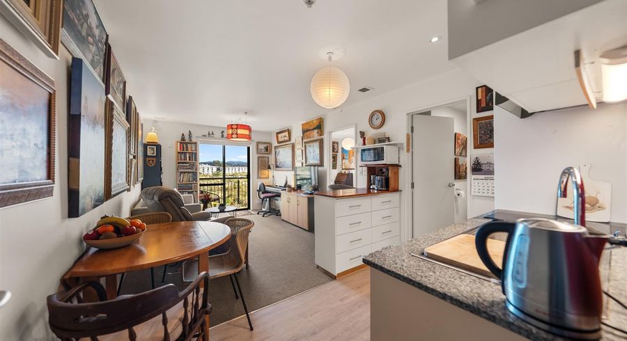  at 4E/17 Crown Lynn Place, New Lynn, Waitakere City, Auckland