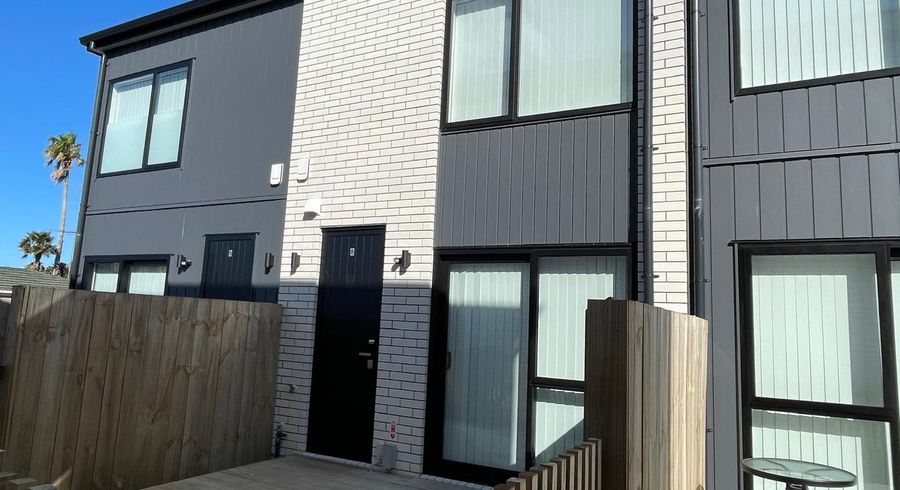  at 8/7 Broadview Place, Howick, Manukau City, Auckland