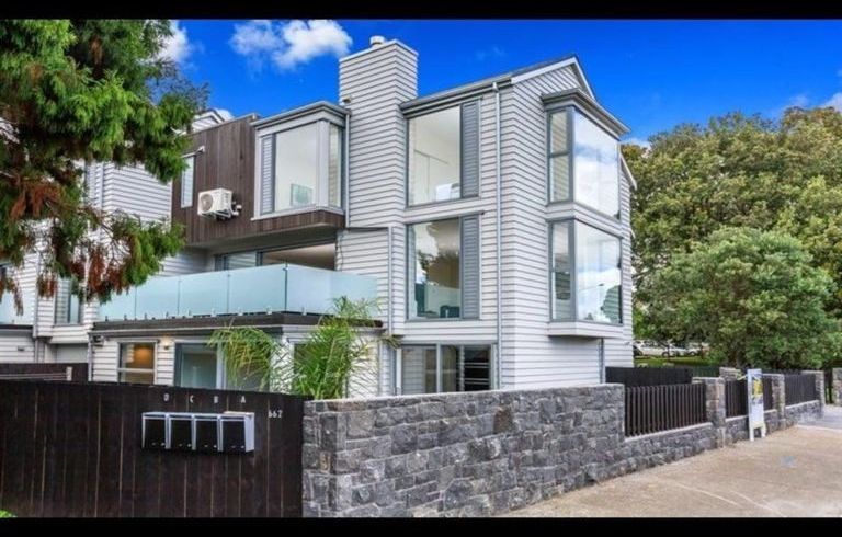  at 1/668 Manukau Road, Epsom, Auckland