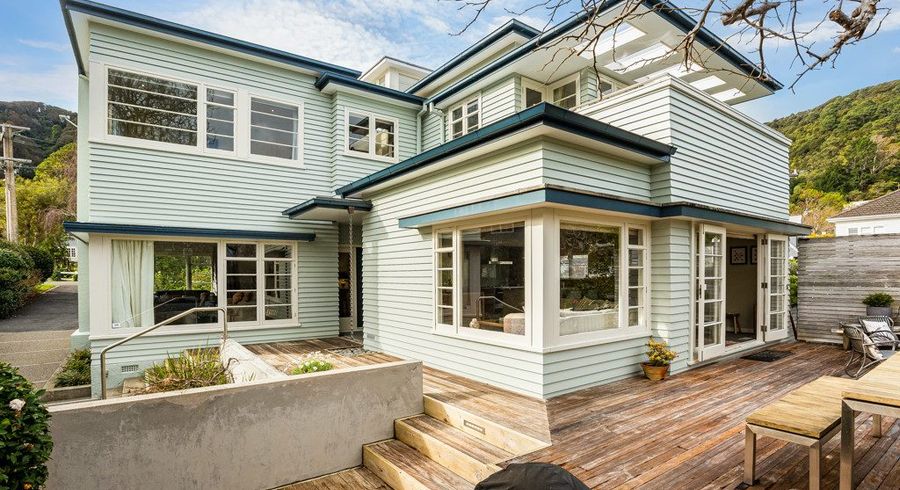  at 33 Cheviot Road, Lowry Bay, Eastbourne, Lower Hutt, Wellington