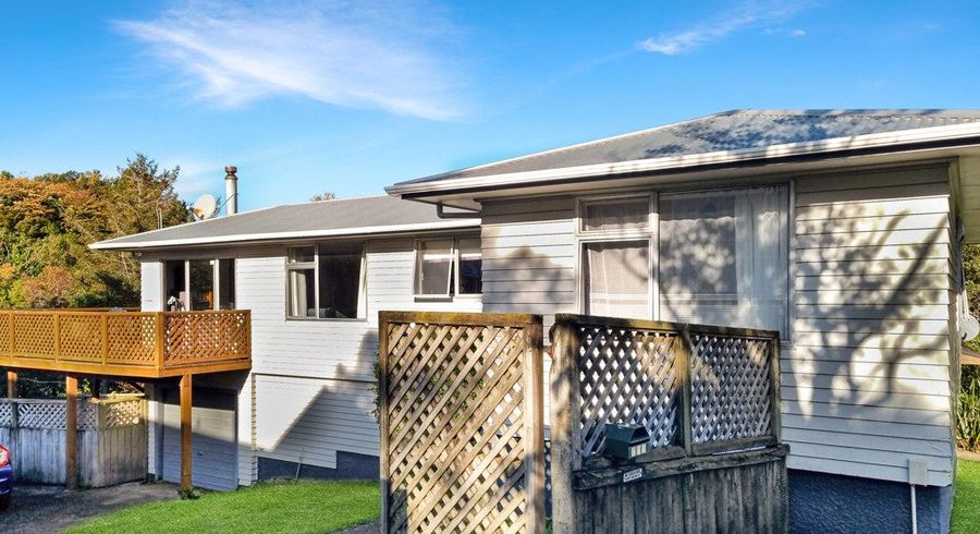  at 202 Dowse Drive, Maungaraki, Lower Hutt, Wellington