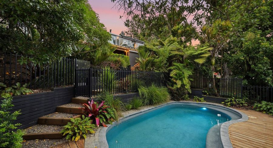  at 34 Montclair Rise, Browns Bay, North Shore City, Auckland