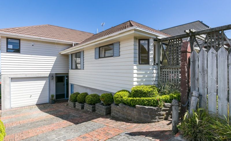  at 2 Flint Way, Northland, Wellington